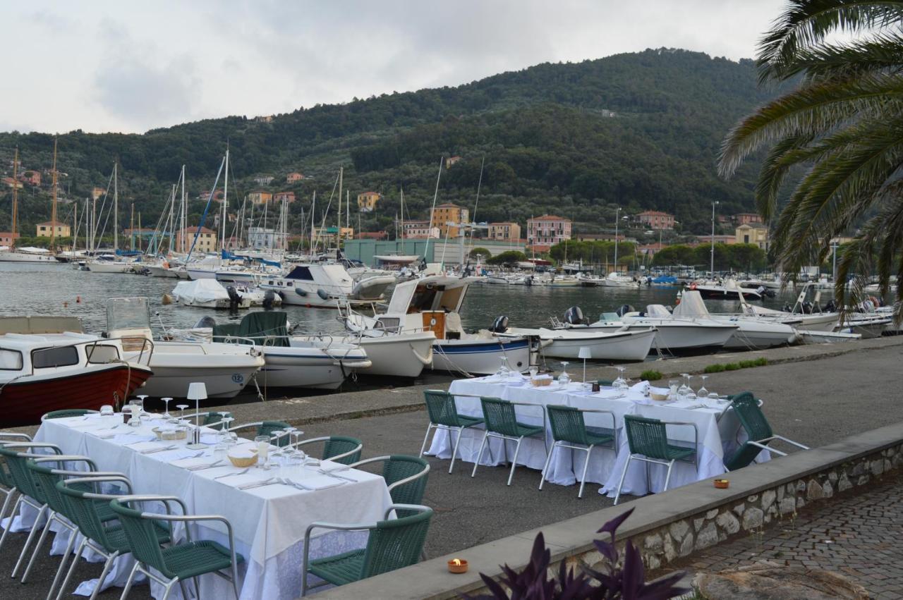 Hotel Della Baia Porto Venere Esterno foto