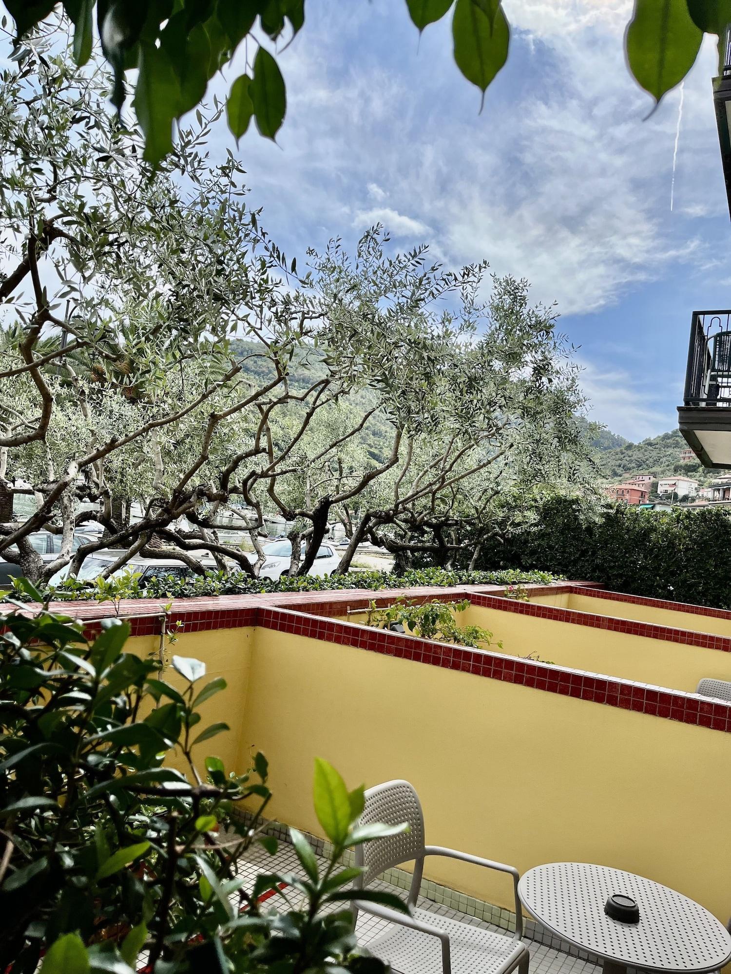 Hotel Della Baia Porto Venere Esterno foto